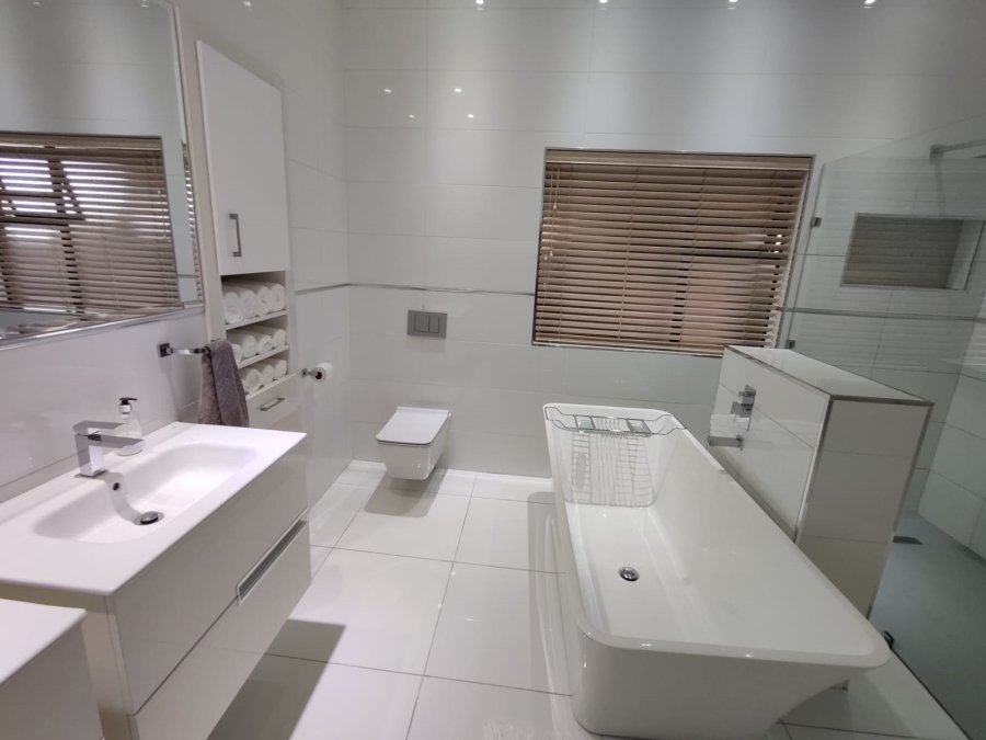 2 Bedroom Property for Sale in Flamwood North West